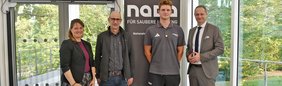 Der Vorstand der NADA mit Prof. Dr. Andreas Thomas und  Flossenschwimmer und zweifache World-Games-Sieger Marek Leipold beim Journalist*innen-Workshop. 