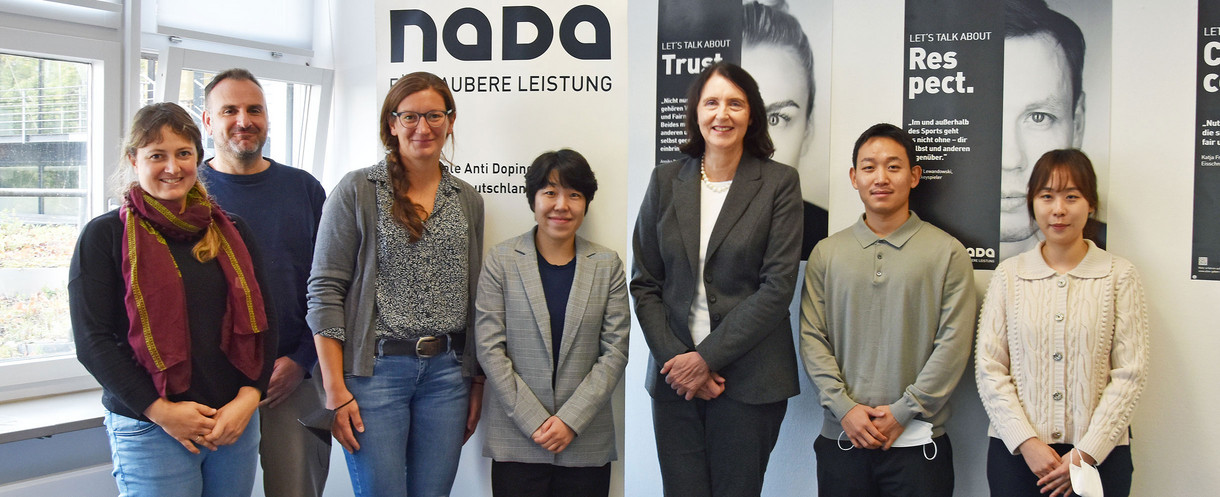 Kollegen der koreanischen Anti-Doping Agentur KADA gemeinsam mit NADA-Kollegen