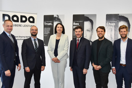 NADA-Kollegen mit Kollegen der französischen Anti-Doping Agentur AFLD